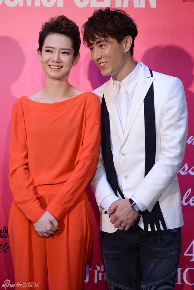 戚薇剧中女强人 生活中与男友戴情侣戒指小鸟伊人