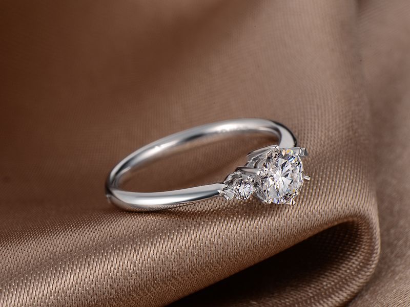 三生三世铂金钻石戒指