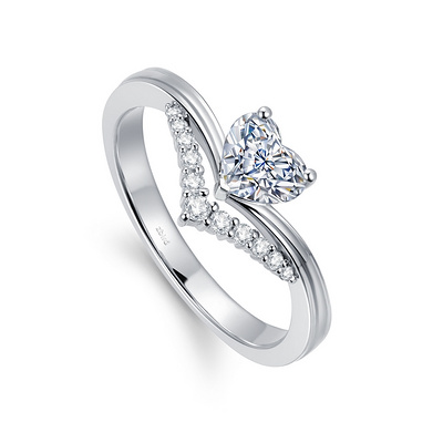 心形钻戒钻石戒指求婚订婚结婚戒指女戒单钻价格22050元图片款式大全