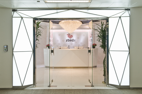 钻石小鸟上海4c概念旗舰店盛大揭幕